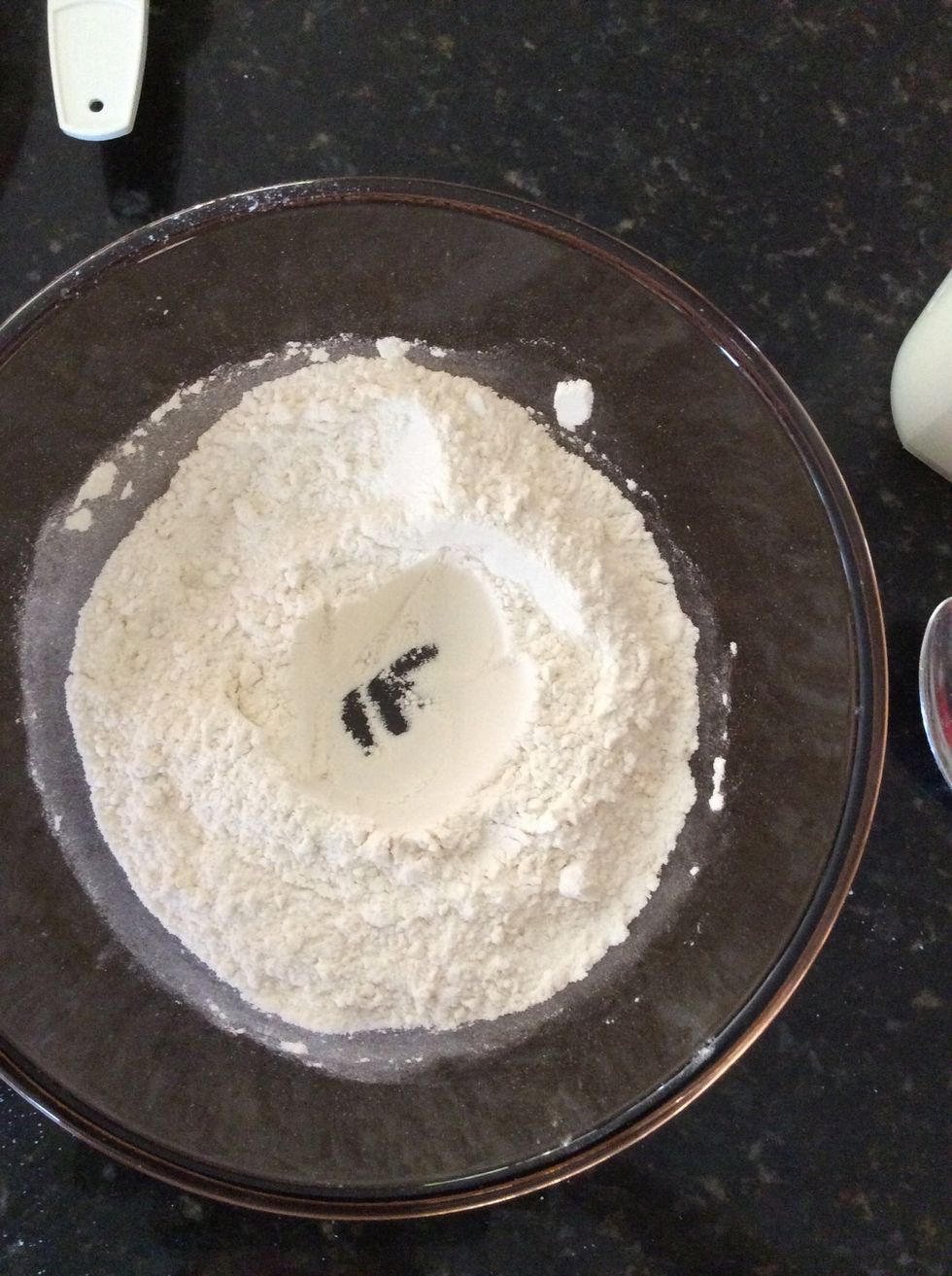 Make a 5cm hole in the middle of the dry ingredients.