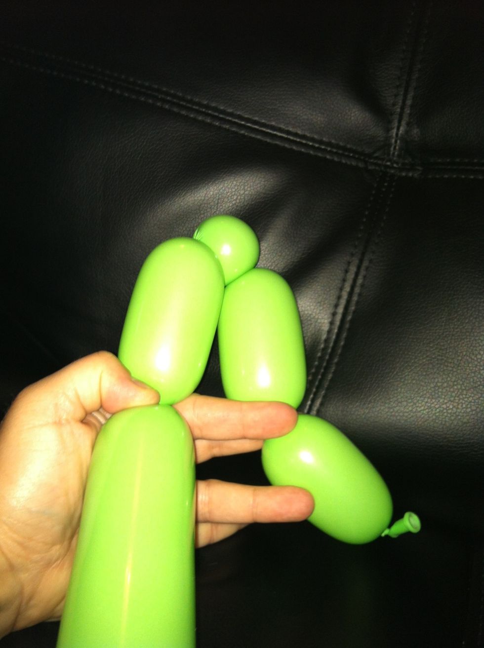 Make a chain of 4 bubbles- approx 2", 2", .5", 2".