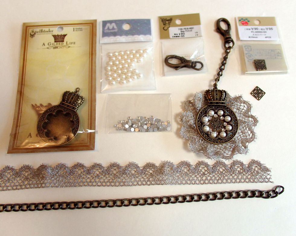 make a key holder use these materials