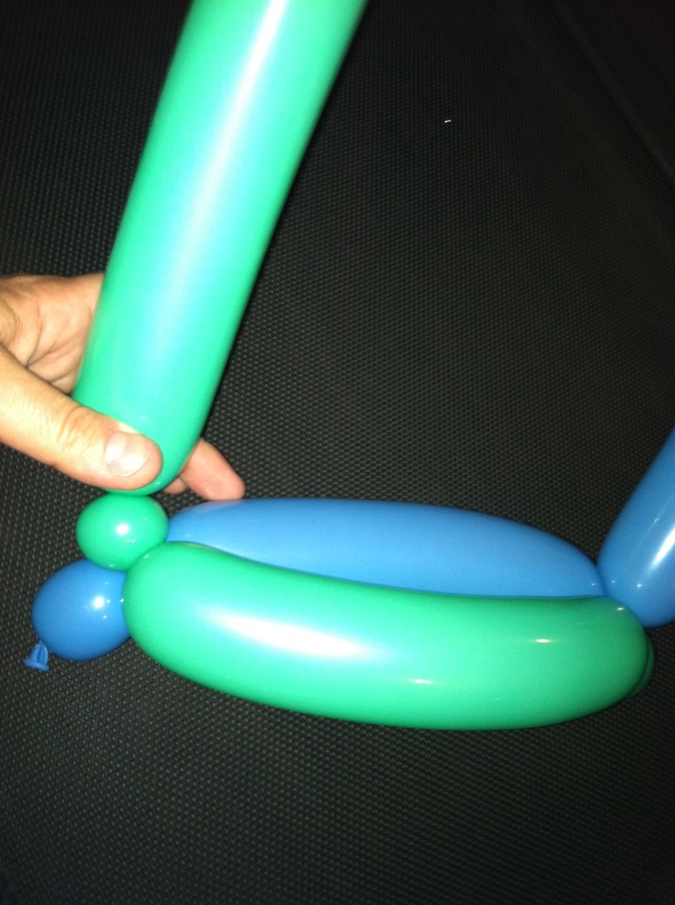 Make a little bubble to go up a level. We're going to make a flat weave.