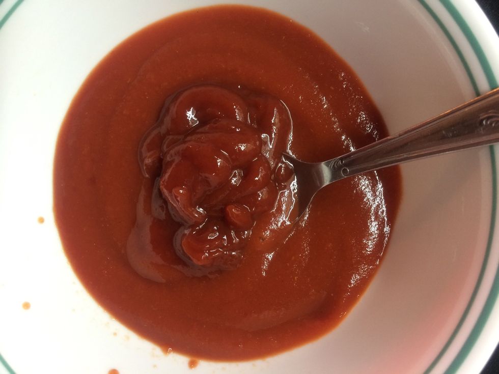 Make a mixture of tomato paste and ketchup