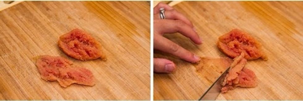 Make a slit through each sac membrane of the mentaiko lengthwise and scrape out the spicy roe with knife (or spoon). Discard the sac membrane.