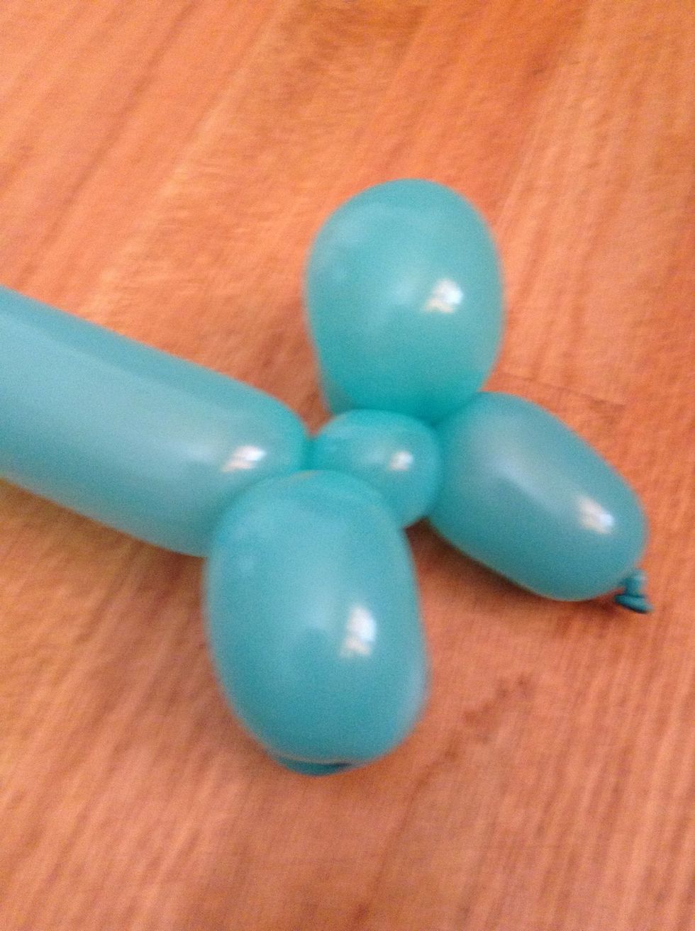 Make another leg and twist them together