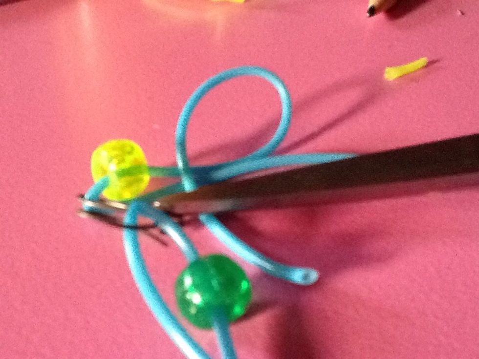 Make another sliding knot on the other side