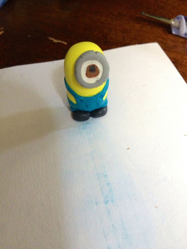 How to make polymer clay minion charms - B+C Guides