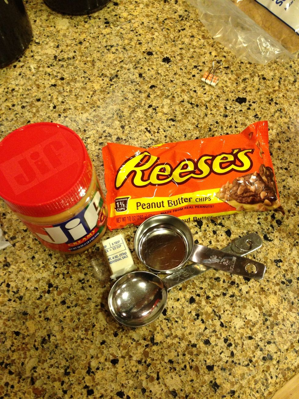 Make pb chucks: mix 1/4 c and 2T pb +1 1/2T butter+1/4 c and 2T peanut butter chips