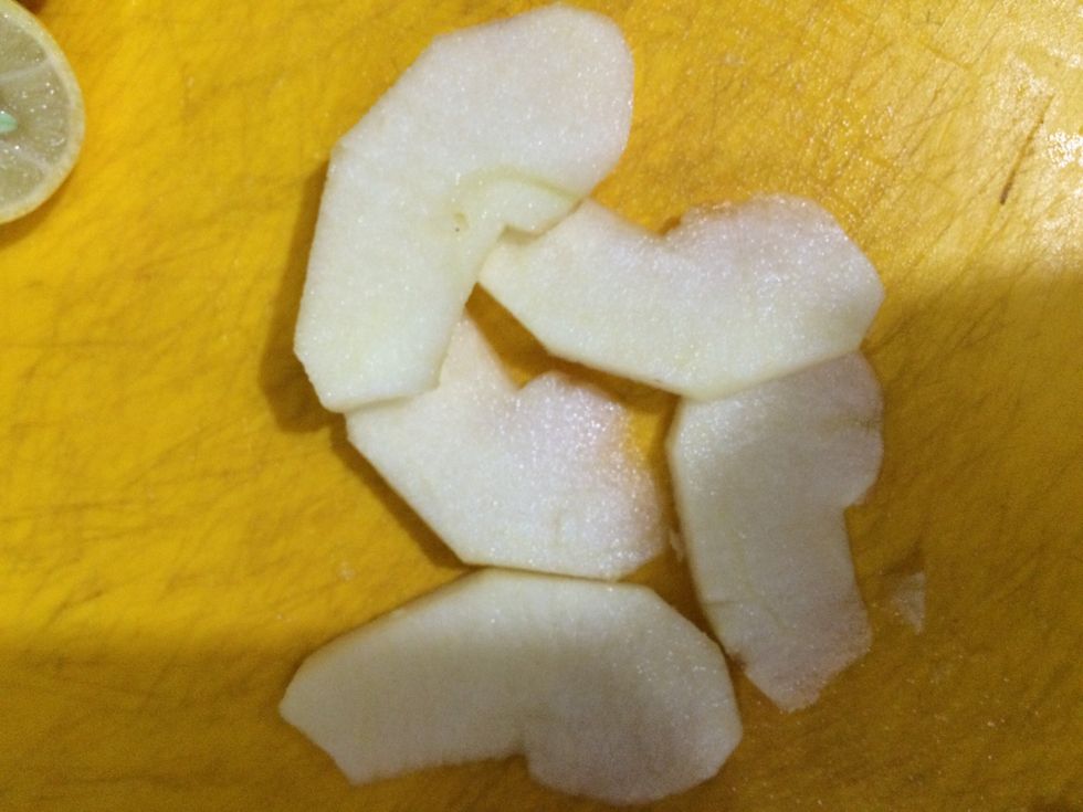 Make really think apple slices