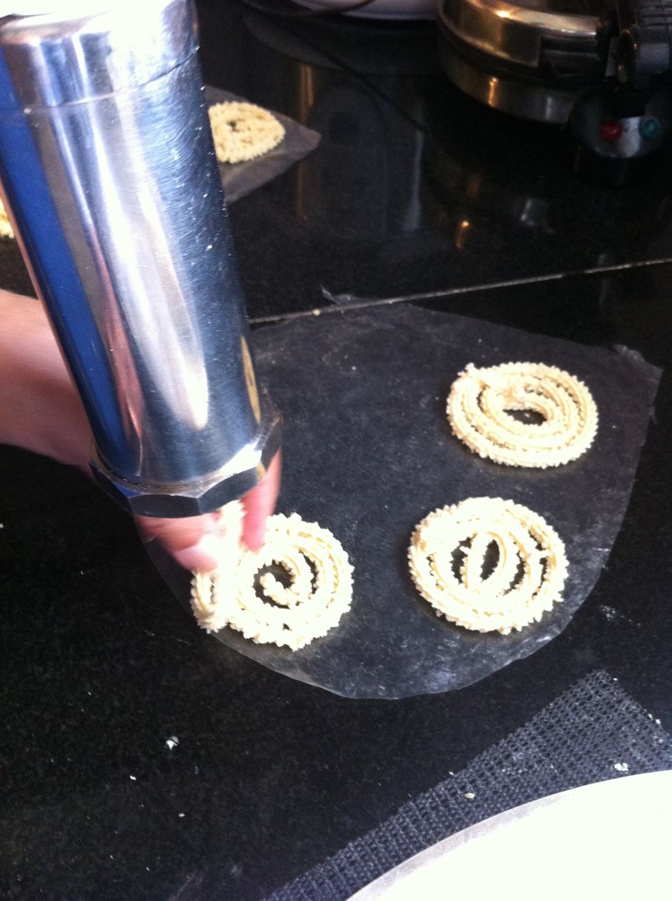 Make small 3-5 and deep fry in oil