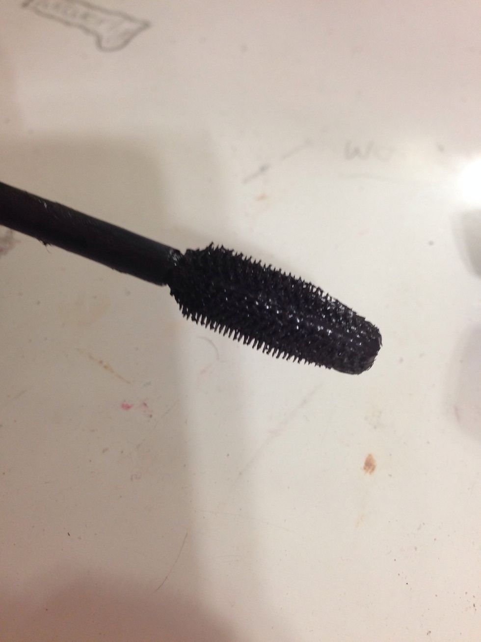make sure it has a rubber applicator because it better separates the lashes for a much more natural look for school