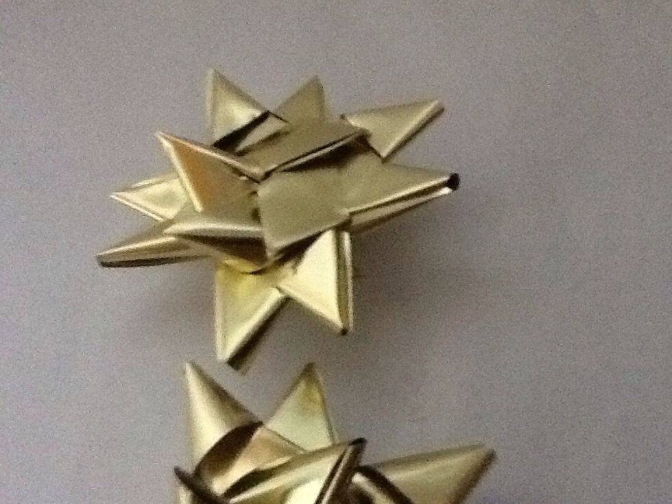 Make sure not to smash any of them otherwise your star won't look very nice