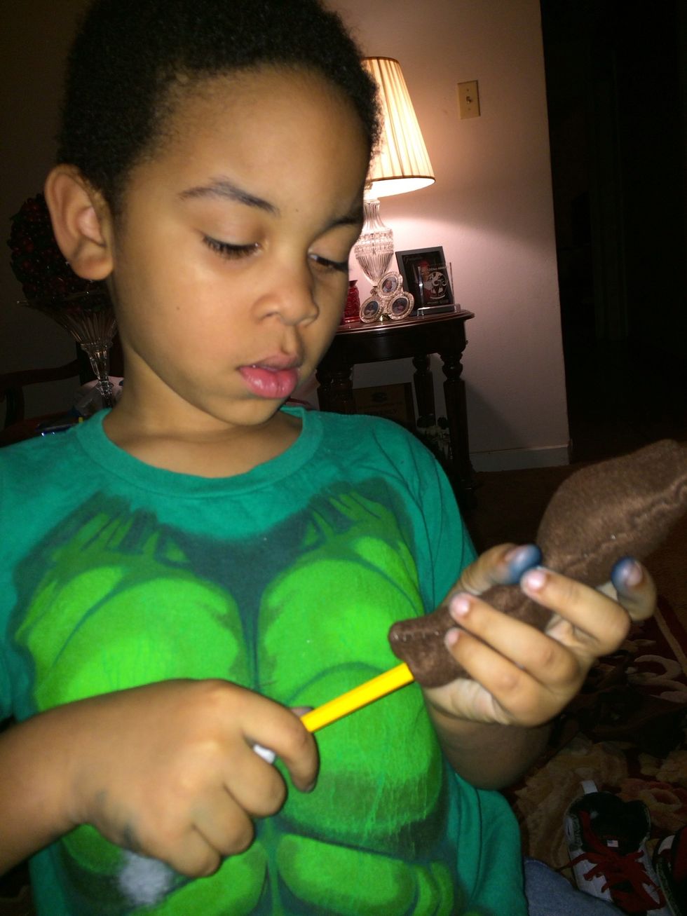 Make sure that stuffing gets to each finger by using the eraser end of a pencil to push it.