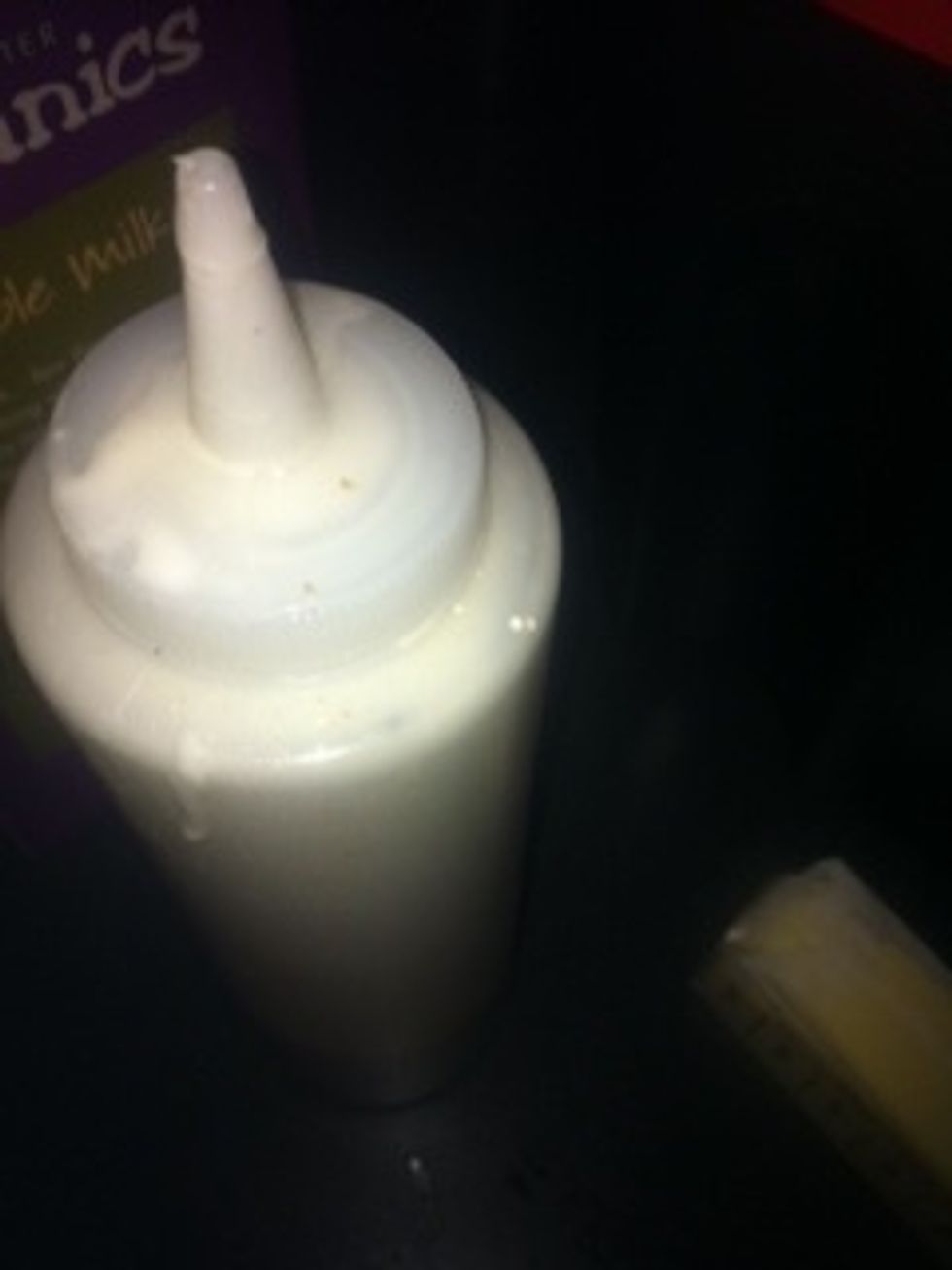 Make sure the batter is very smooth or it will block up the tip.