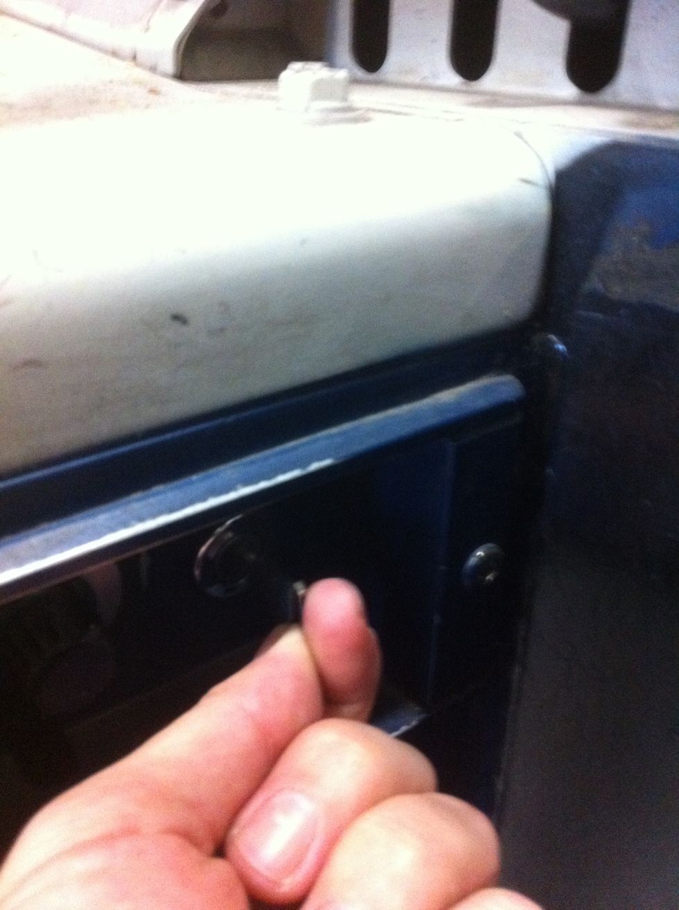 Make sure the forklift is off