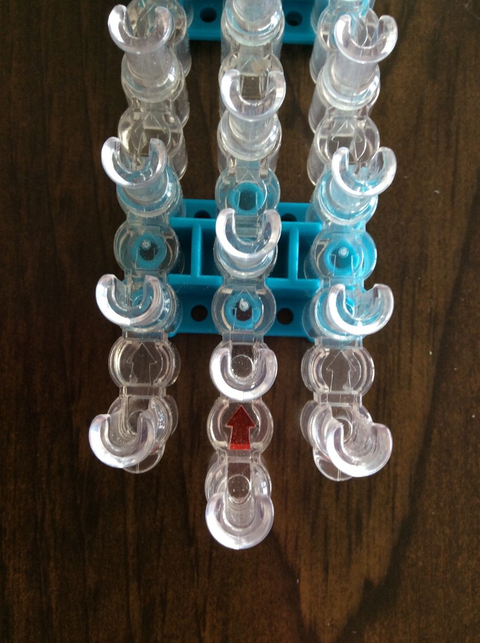 Make sure the loom is positioned like so.