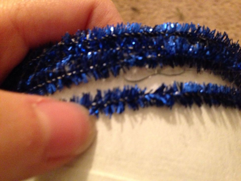 Make sure the pipe cleaners are right up next to each other all the way around or you might get angled stripes or open spaces.