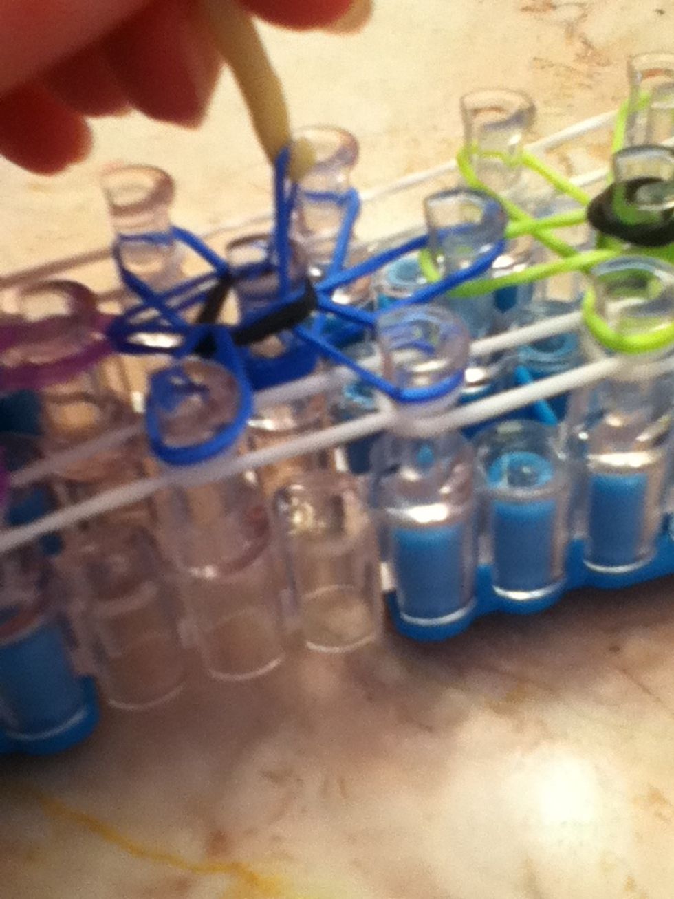 Make sure the two rubber bands match, or your going to mess yourself up!