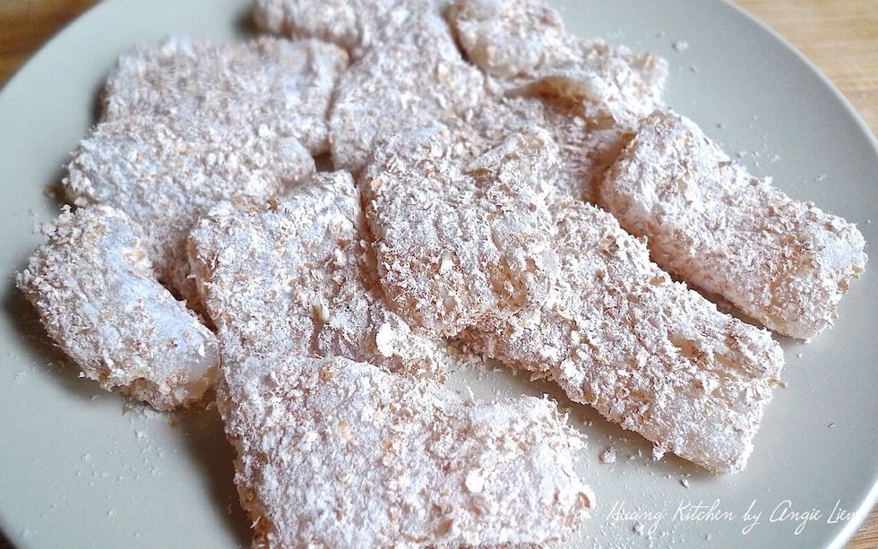 Make sure they are lightly and well coated with the flour.