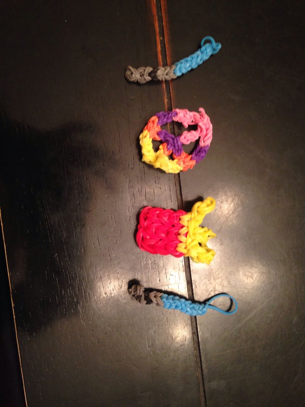 Make sure to follow me!!!! I am coming out with a peace sign and French fries guides and lots more!!!! So make sure to follow me!!!!!