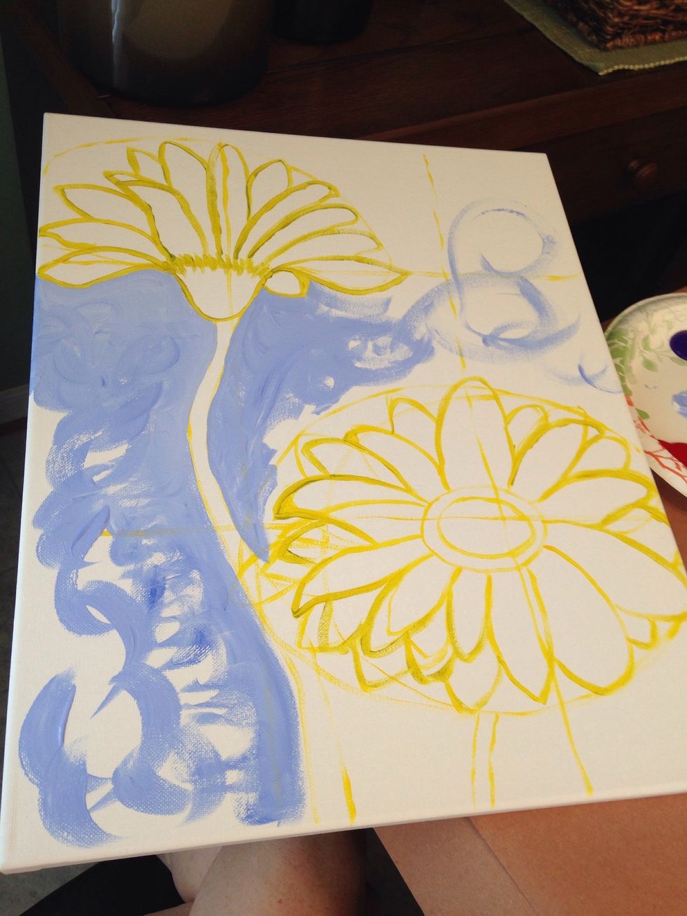 Make sure to use the edge of the flat brush to go around the edges of your flowers and stem, painting over the grid lines. Remember, you can always paint over anything... No such things as mistakes!