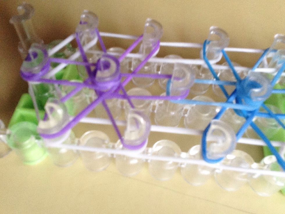 Make sure you a a captain band on the first peg too. But not to last one going down. Now we will start hooking. \ud83d\ude03