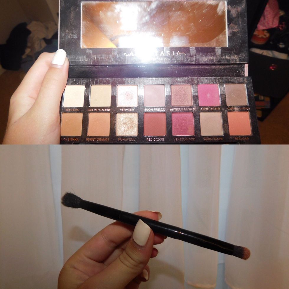 Make sure you have a blending brush, and eyeshadow, preferably a pallete.