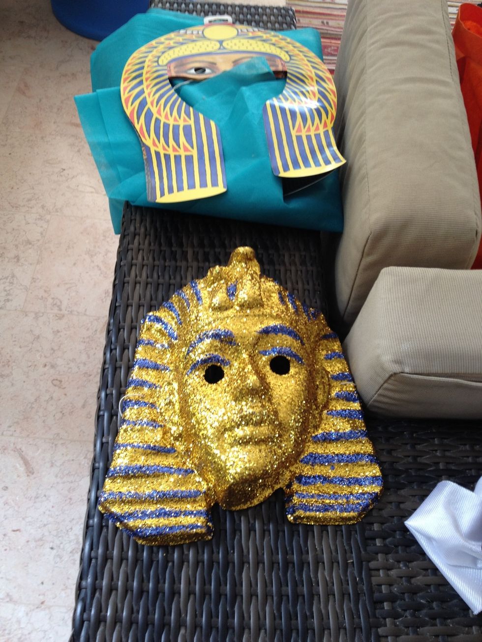 Make sure you have Pharaoh masks for "Let me people go"