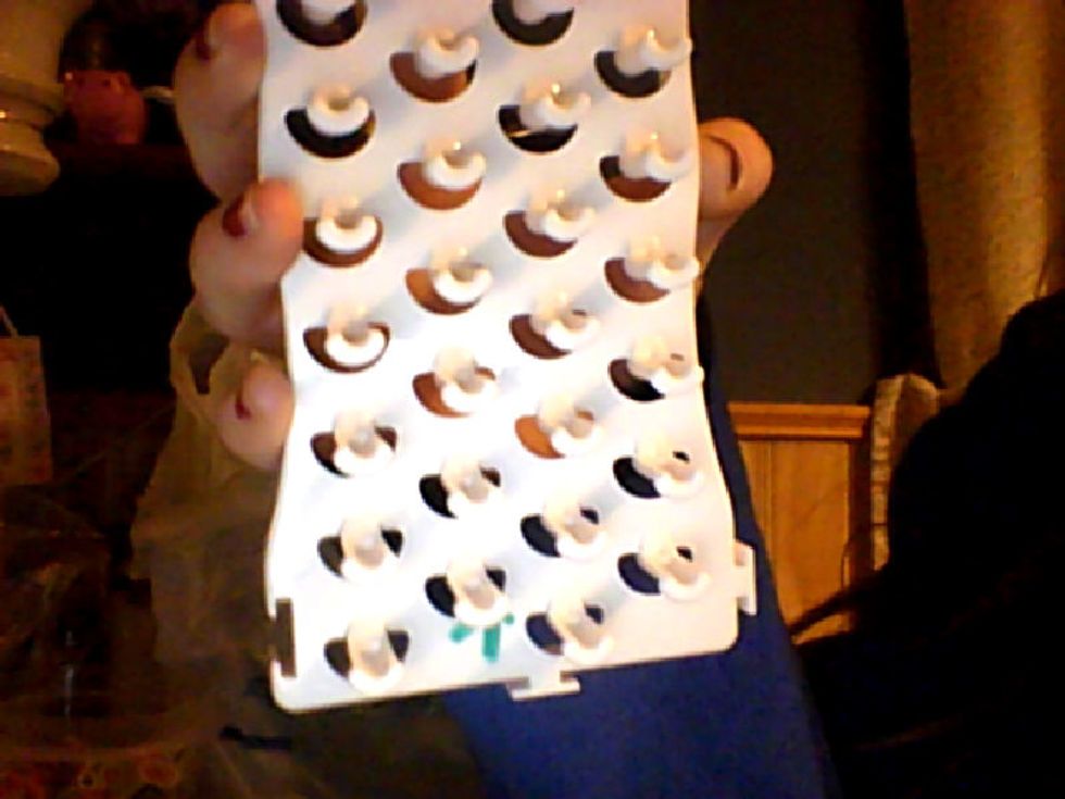 Make sure your loom is pointing away from you.