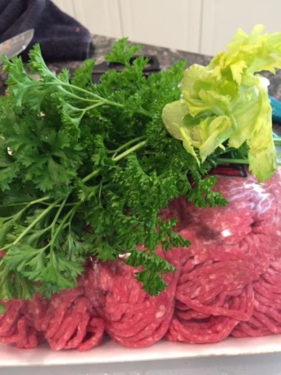 Make the meatballs with the meatball ingredients. You can add an egg if you want. Add the balls to the hot soup.