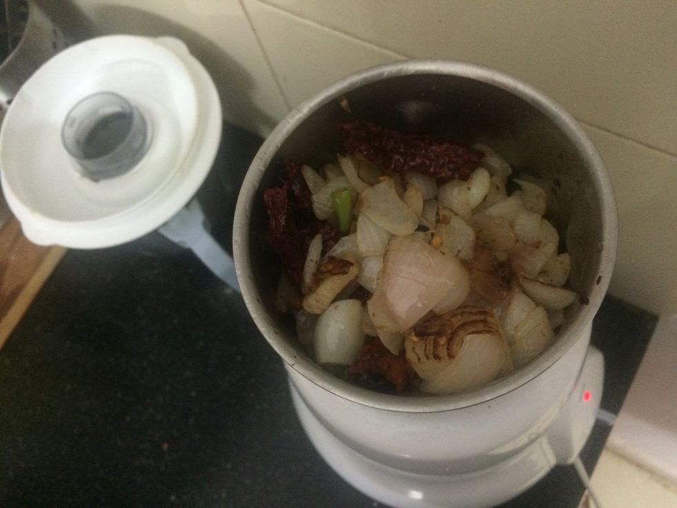 Make the onion mixture in to paste