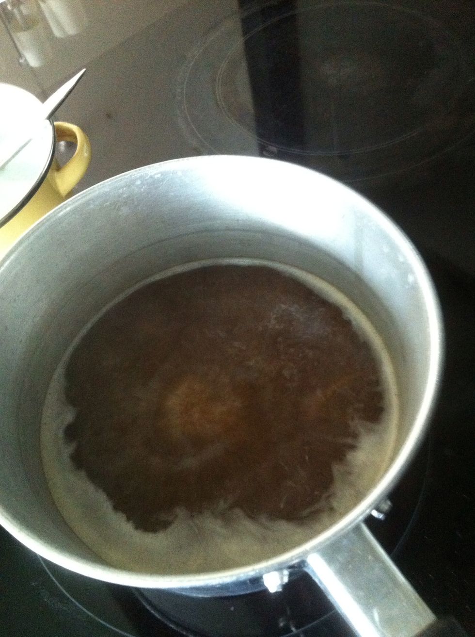 Make the soup add the haft a cup Of soba sauce with haft a cup of water if u have bonito flake add them here  bring to boil then simmer