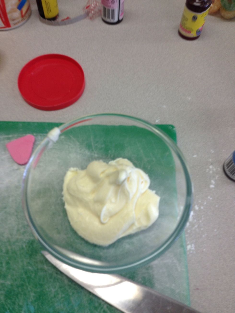 Make thick icing to ice the top and sides of the cupcakes with