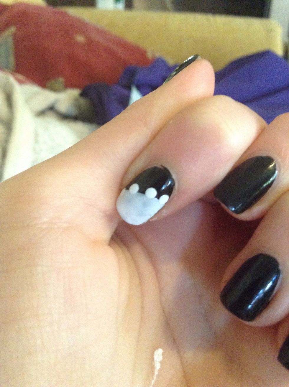 Make white dots along the top rim