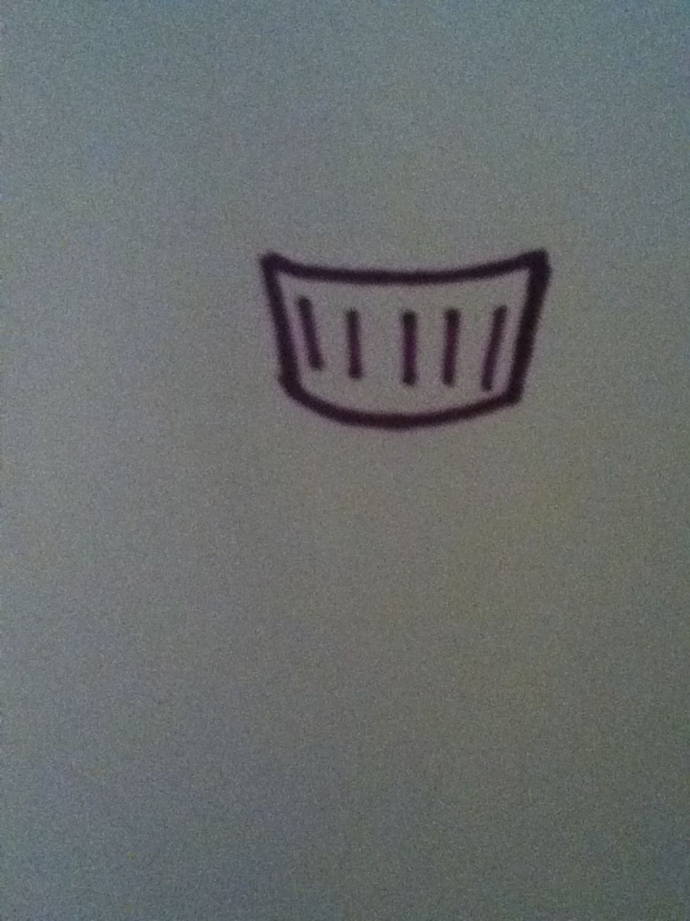 Make your cupcake liner! Feel free to make it have patterns on it~