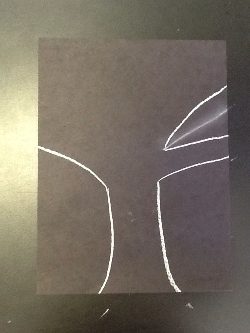 Make your first finger. It looks like you are drawing triangles.