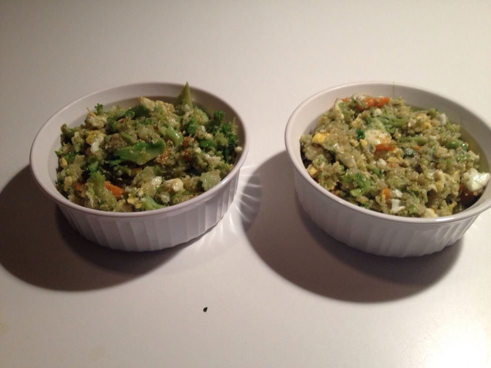 Makes 4 big portions. Also make great leftovers, just zap it until warm and enjoy!