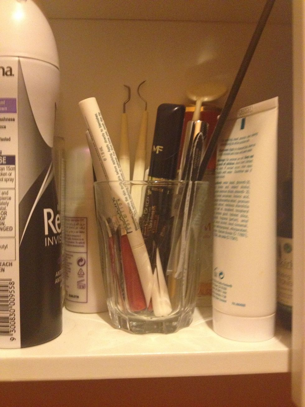 Makeup. I don't this is my mums.