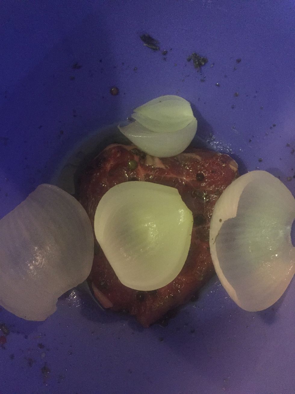 Marine your steak ; here \u0131 did with balck pepper, thyme, olive oil and boiled onion - simple \ud83d\udc4d\ud83c\udffc