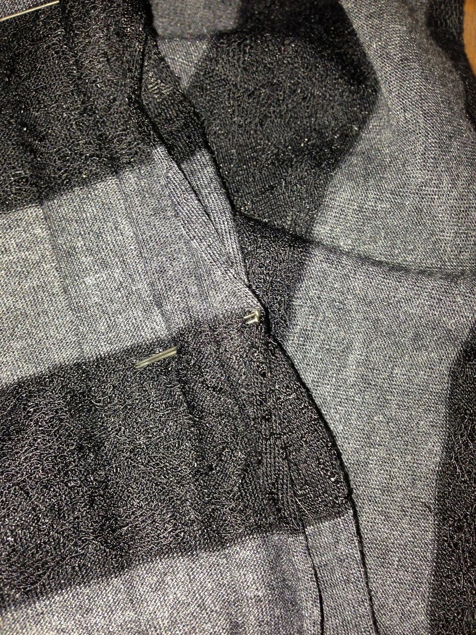 Mark the end point (6" from the fold) with 2 pins so you know where to stop sewing.