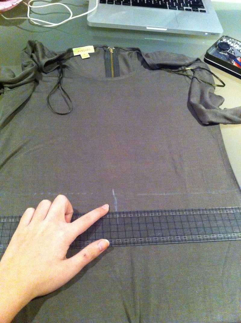 How to make an easy middle knot dress! - B+C Guides