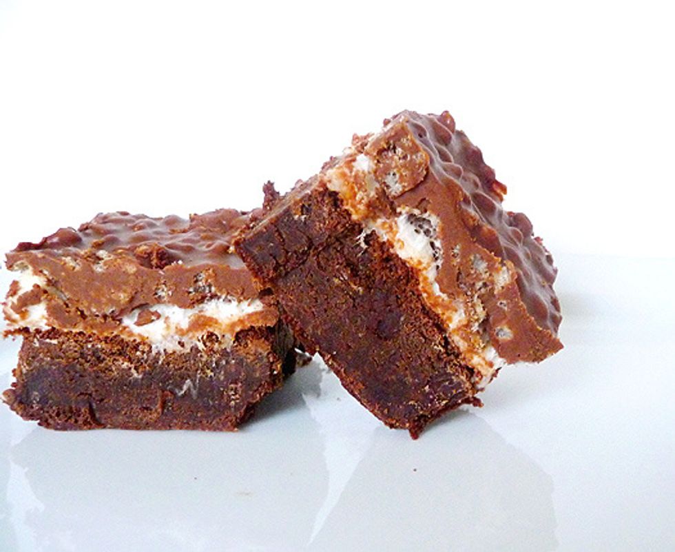 Marshmallow Crunch Brownie Bars: These bars are part brownie, part s\u2019more + part Rice Krispy treat. Could you imagine something more decadent? http://bit.ly/1o3uKAZ