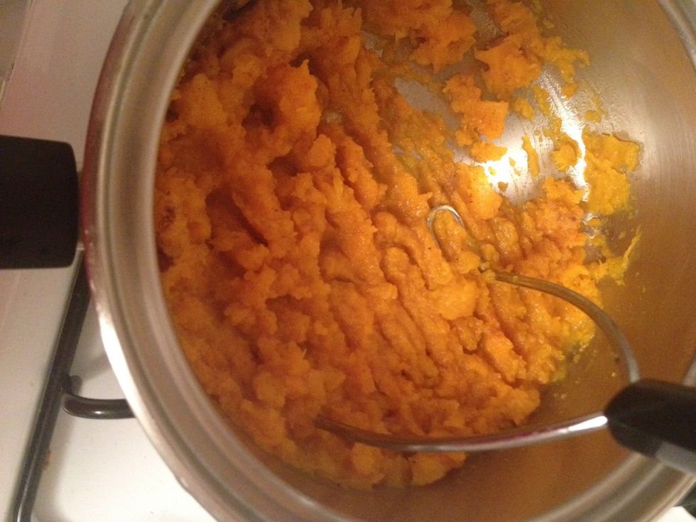 Mash the squash until its soft no really big chunks. I don't have a blender, but if you do this would probably be easier.
