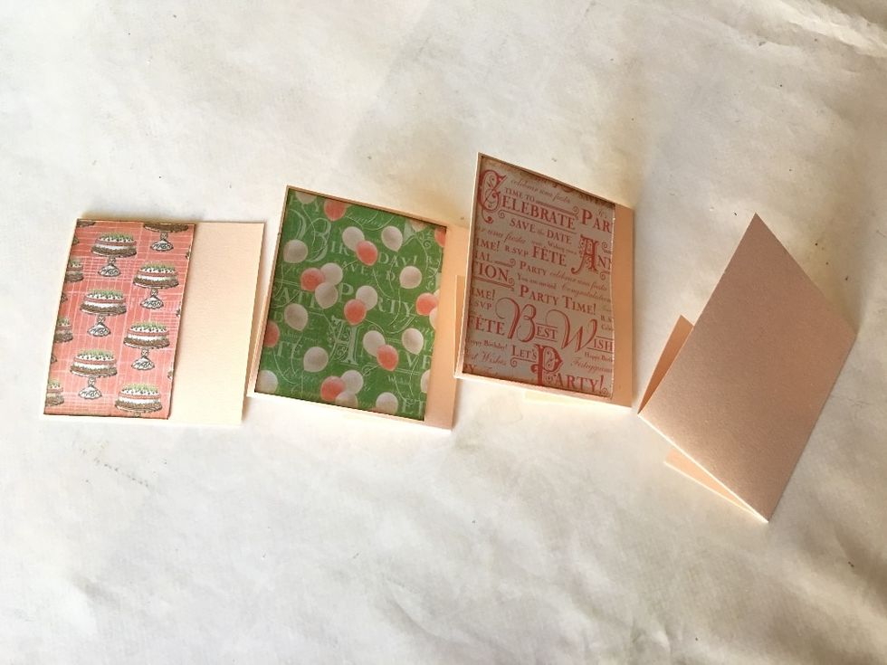 Mat the backs excepting the last page \u2013 which we will do later. Mat the inside front cover piece as well. Tip: You don\u2019t need to mat the entire surface, a mat of 4 cm (1 5/8\u201d) wide will do.