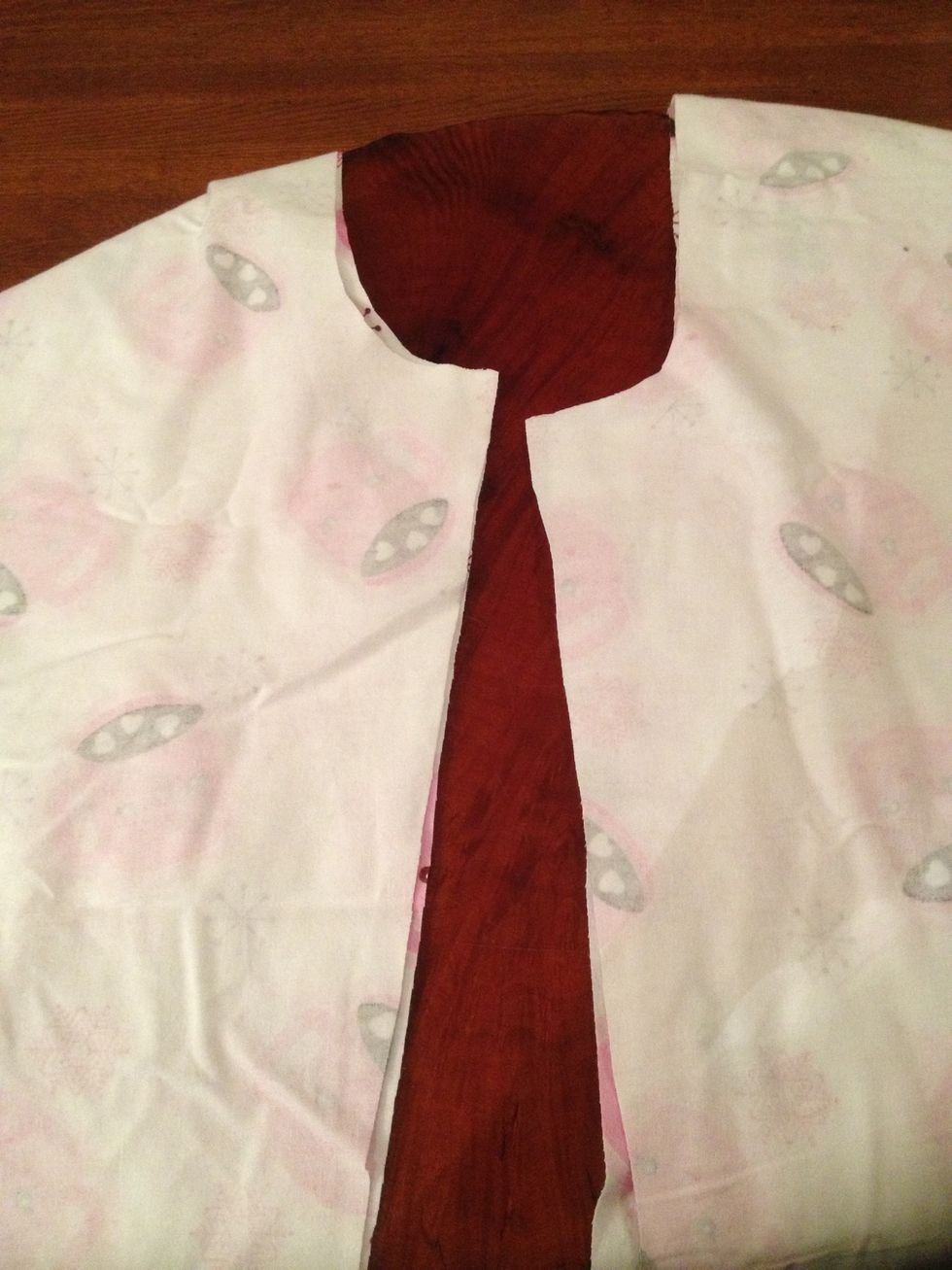 Match a front leg piece up to a back leg piece for the left and right legs. Make sure the cute side of the fabric is on the inside.