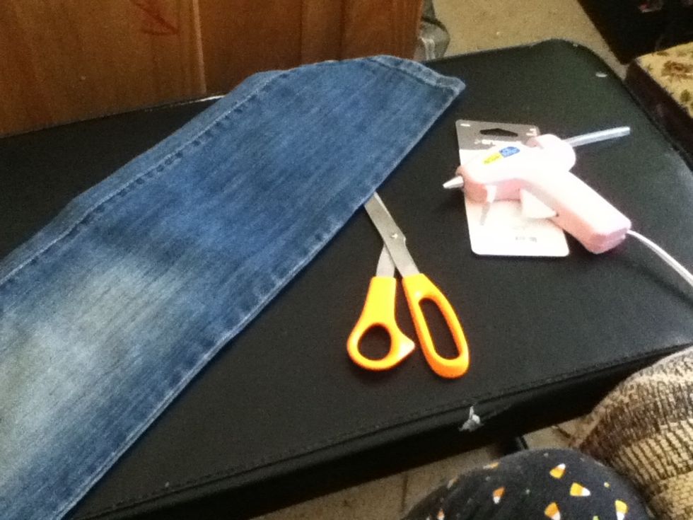 Materials: old jean legs, scissor, glue gun/ sewing needle