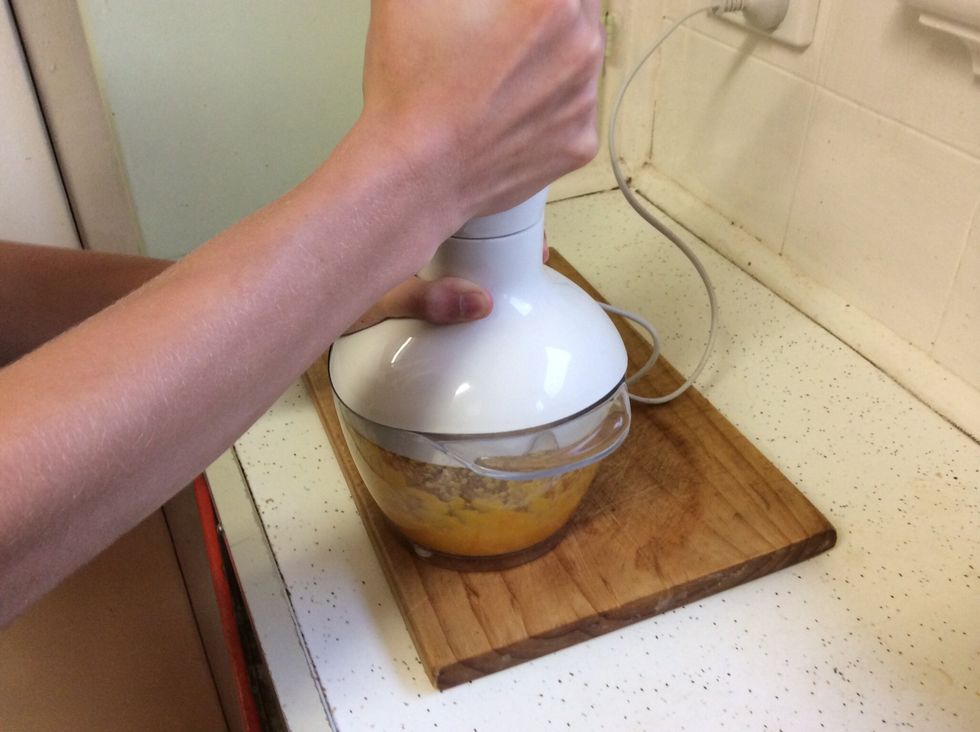 Me blending the mango