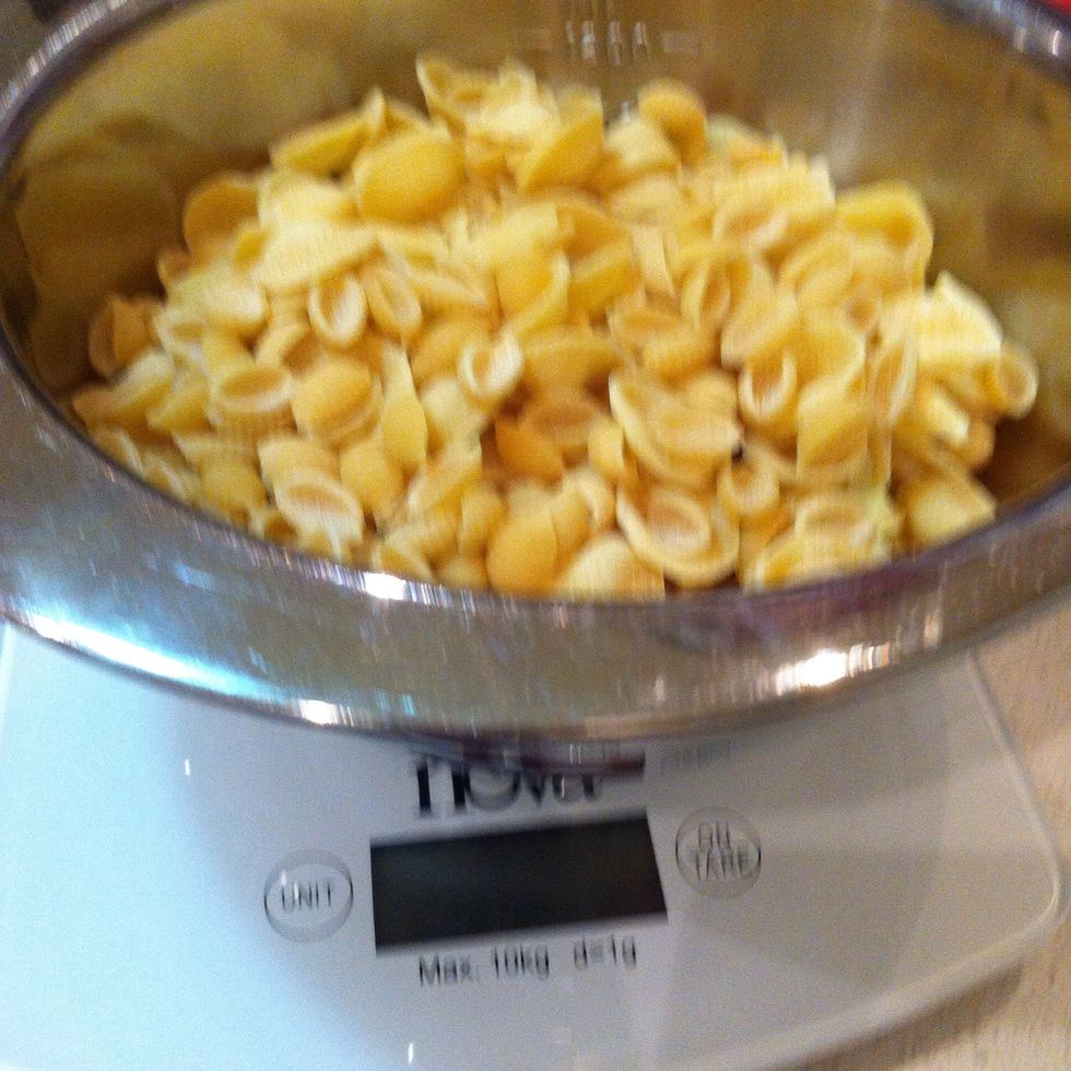 Meanwhile, cook pasta in a large pan of boiling salted water according to packet instructions, after that drain then toss with half the sauce and a handful of Parmesan.