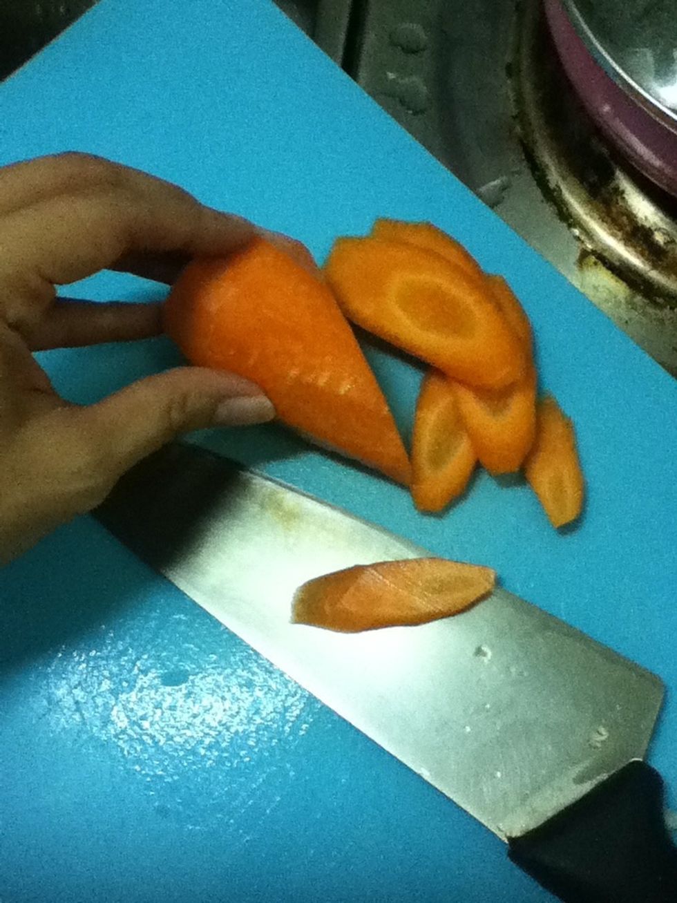 Meanwhile cut carrot. You can thin slice like this....