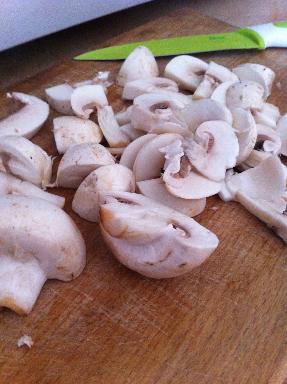 Meanwhile, cut the fresh mushrooms