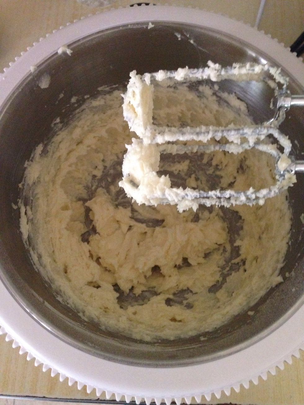 Meanwhile mix the butter and sugar for the second dough