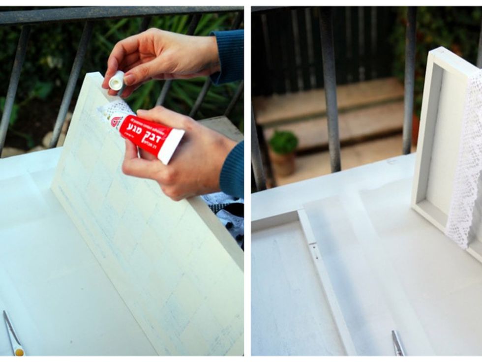 Meanwhile, prepare the second board - stretch crochet ribbon and glue it over the board using super glue.